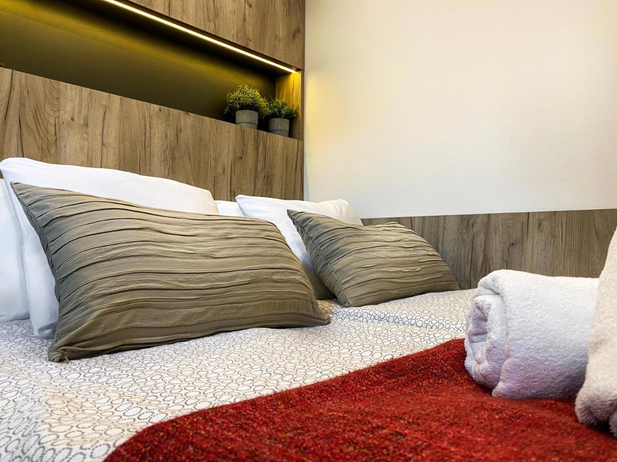 Beautiful Studio For Couples With Air Conditioning - Old Town & Main Station 크라쿠프 외부 사진