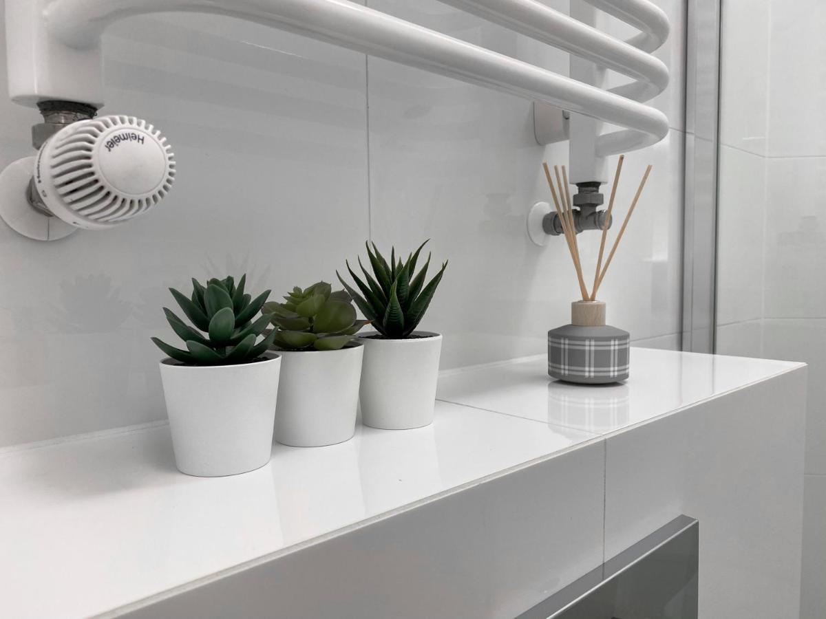 Beautiful Studio For Couples With Air Conditioning - Old Town & Main Station 크라쿠프 외부 사진